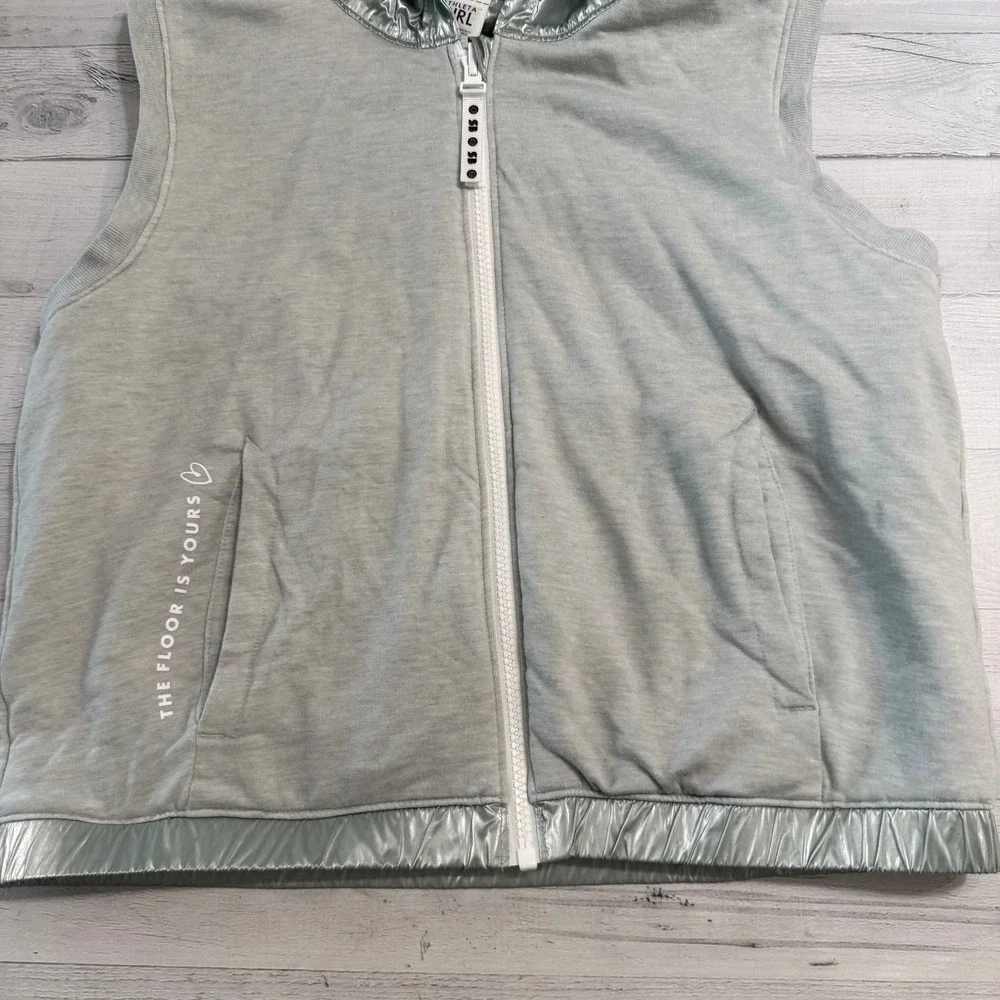 Athleta‎ Girl x Simone Biles silver grey hooded vest size 16